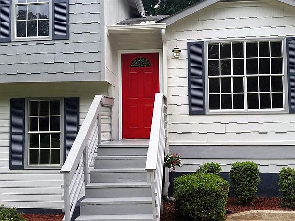 2nd image of 5598 Bradley Cir