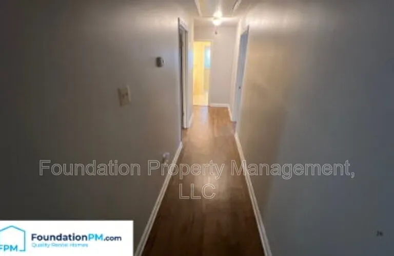 2608 Abercorn Cv — Photo 10