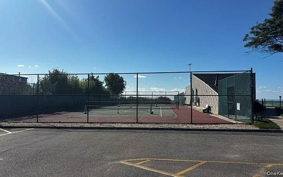 4th image of 331 Mariners Way