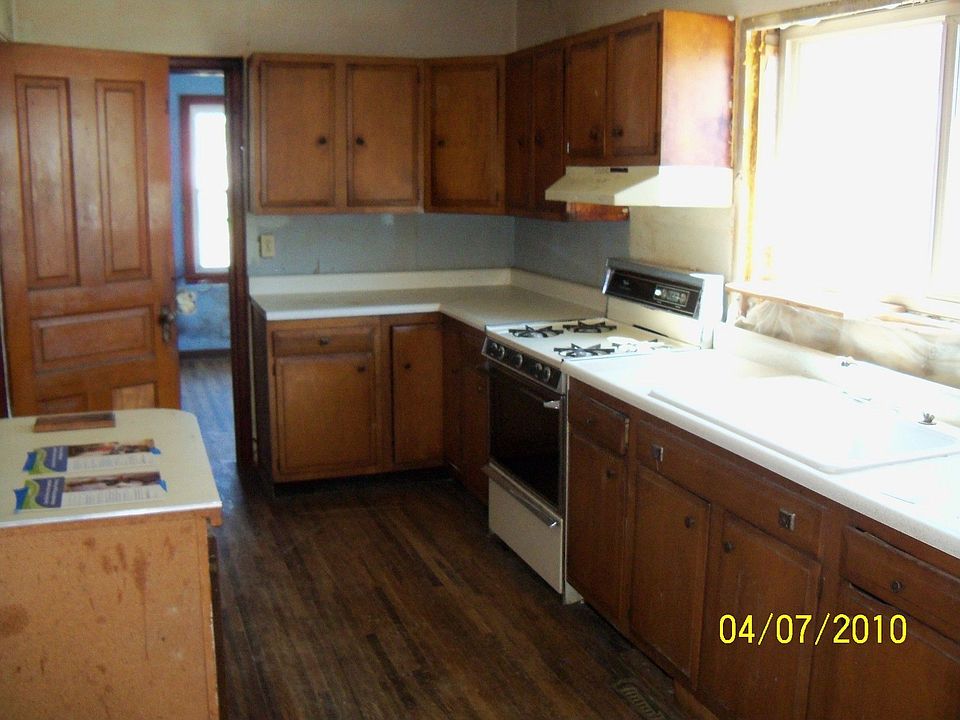 2nd image of 10083 55th St