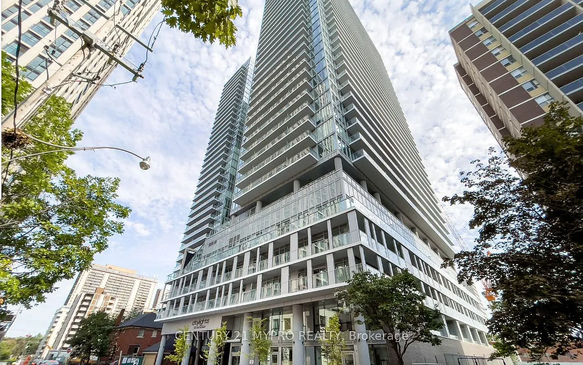 Building Photo - 195 Redpath Ave #3416