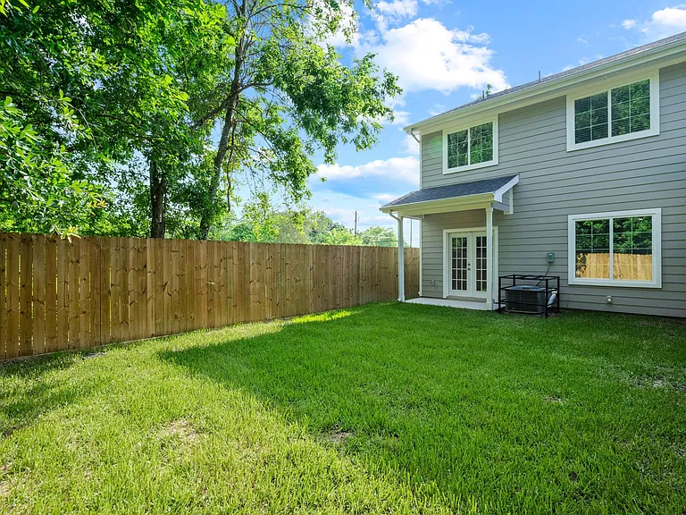 5423 Bacher St #B — Photo 29
