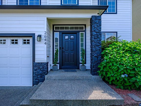 3rd image of 2644 Andrew Ave NW