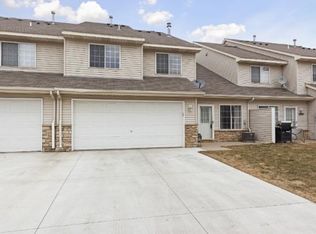 2227 Cascade Dr, Shakopee, MN 55379