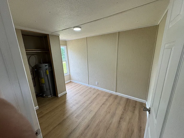 1370 Viola Rd #7 — Photo 2