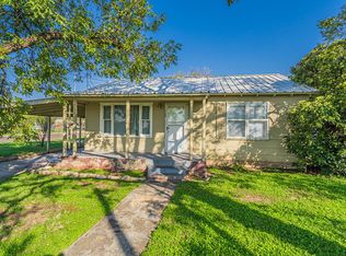 122 W 24th St, San Angelo, TX 76903