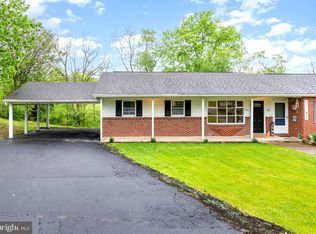 26 Nottingham Dr, Chambersburg, PA 17201