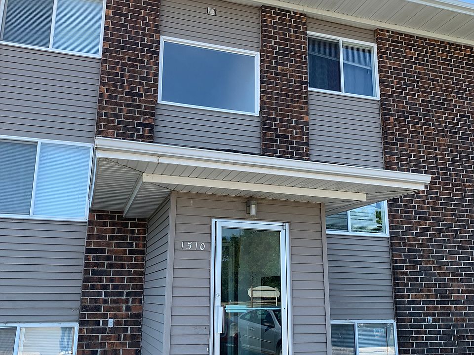 1st image of 1510 11th Ave NE #19