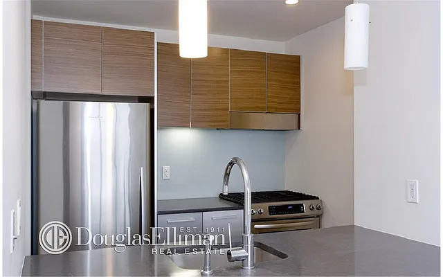 Rented by Douglas Elliman | media 8