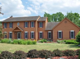 5101 Plateau Ct, Waterford, WI 53185