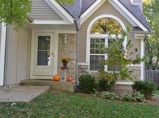 1103 N Sunset Dr, Olathe, KS 66061