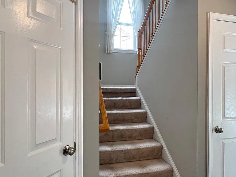 16 Emerald Dr — Photo 23