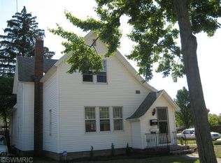 1542 Clinton St, Muskegon, MI 49442