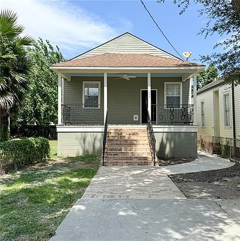 1st image of 3307 Baudin St
