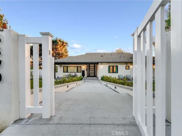 3890 Shadow Grove Rd, Pasadena, CA 91107