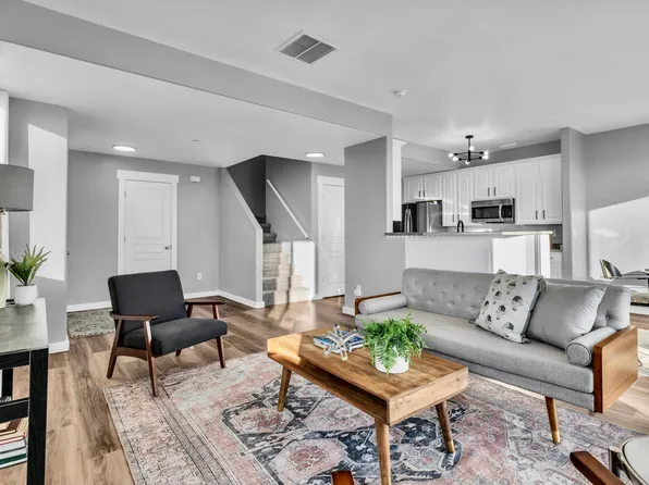 8459 S Ivy Gable Dr, West Jordan, UT 84081