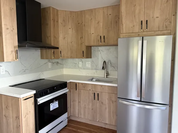 1430 Luinakoa St, Honolulu, HI 96821