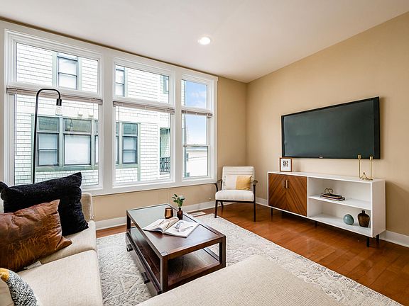 4th image of 1459 Mews Ct