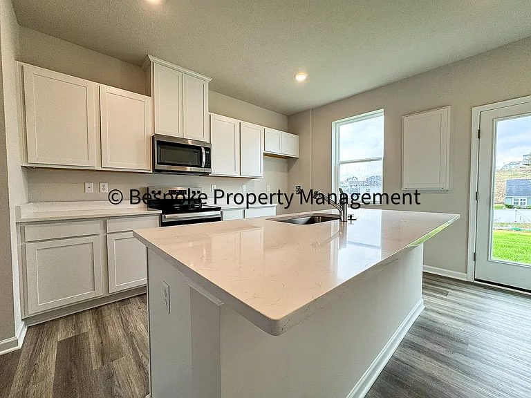 761 Mulligan Ct — Photo 8