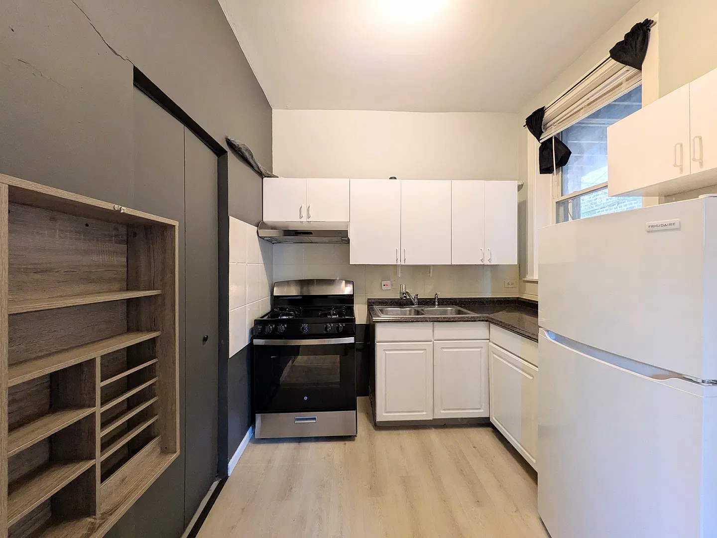 3 bed, $2,500 — Photo 4