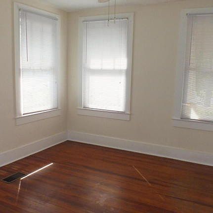 3rd image of 2723 Herschel St APT 1