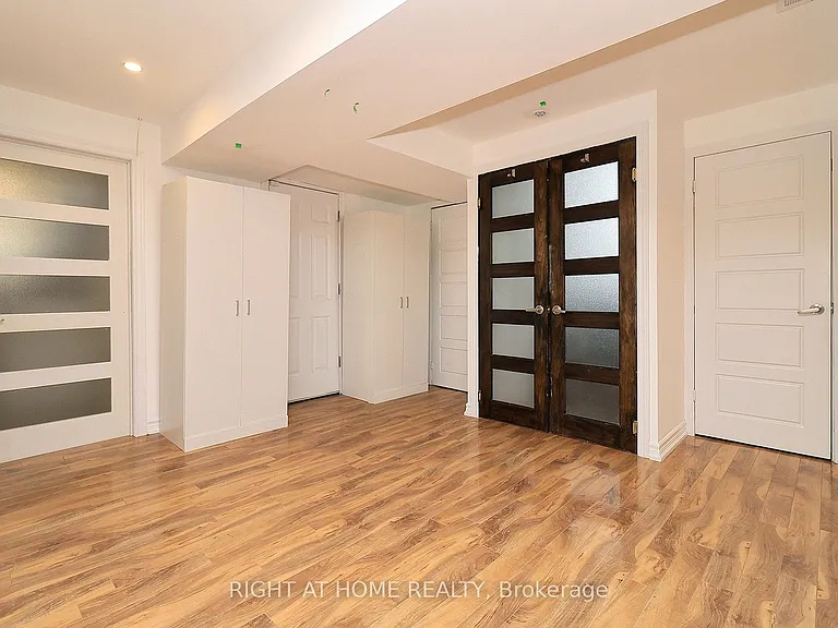 2 Chalet Rd — Photo 35