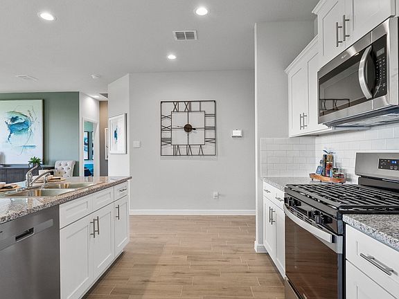 7th image of this home