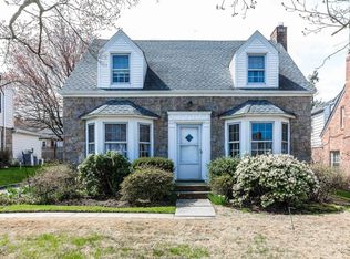 5316 Concord St, Little Neck, NY 11362