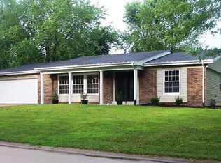 3220 Seven Pines Dr, Belleville, IL 62221