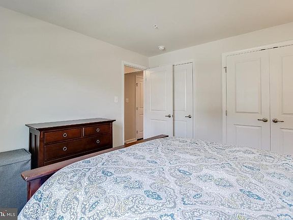 MAIN LEVEL BEDROOM VIEW 2