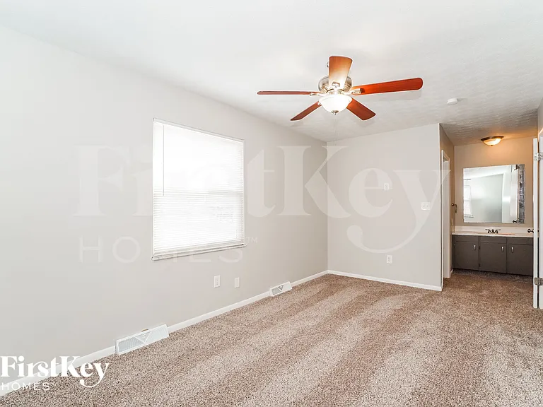 1369 Greenock Rd — Photo 10
