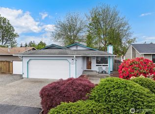 24245 14th Ave S, Des Moines, WA 98198