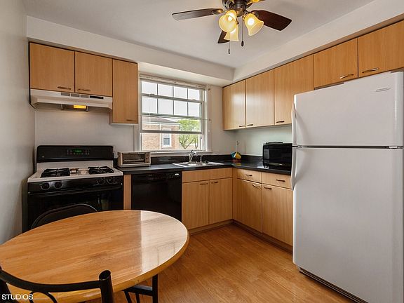 5th image of 5865 N Elston Ave #2S