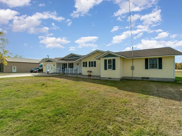 3303 N Garfield Rd, Pinconning, MI 48650