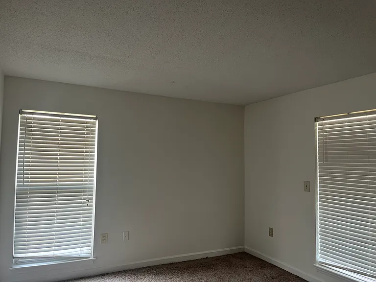 McIver Square Apartments — Photo 23