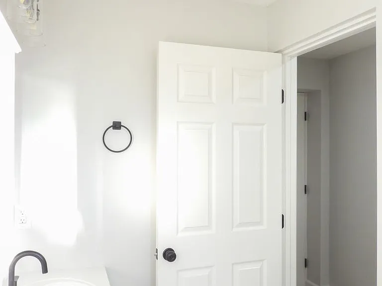 2639 N Fontana Ave — Photo 28