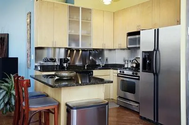 Sold by Corcoran | media 23