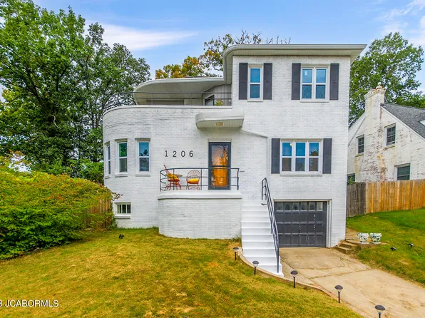 1206 Peyton Dr, Jefferson City, MO 65101