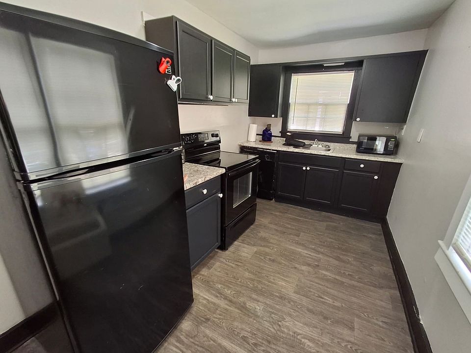 1st image of 1013 Magnolia Dr NW #10586163