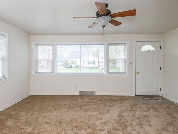 5th image of 220 Curtiss Wright Blvd