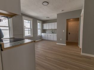 54 Laurel St #4, Worcester, MA 01605