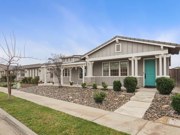 563 Bascule Dr, Oakdale, CA 95361