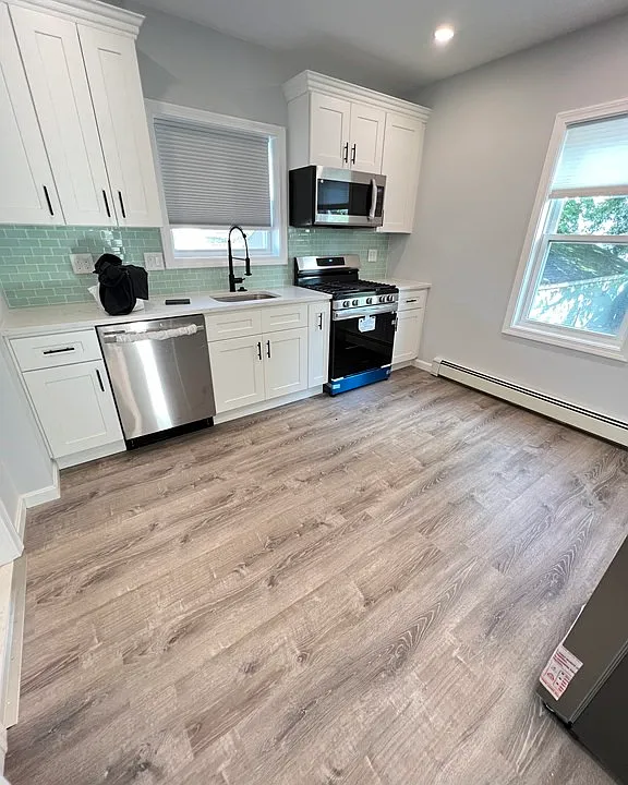 10 Brooks Ave #2