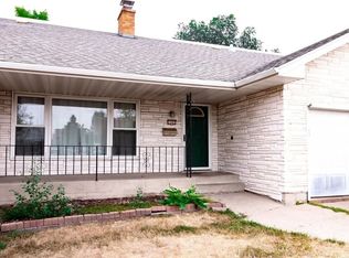 1201 16th Ave S, Fargo, ND 58103