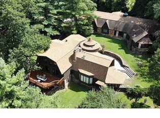 528 E Cape Rock Dr, Cape Girardeau, MO 63701