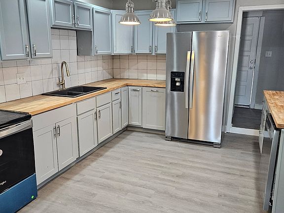 2nd image of 4404 E 9th St