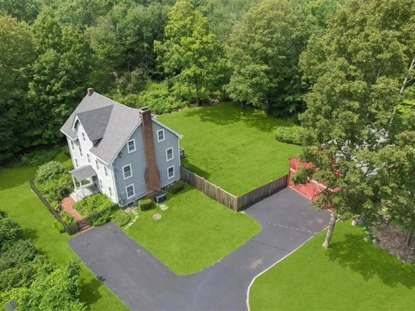 319 Oscawana Lake Road, Putnam Valley, NY 10579