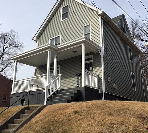 2nd image of 1390 Broadway Ave
