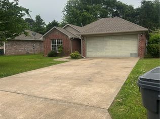 (Undisclosed Address), Russellville, AR 72802