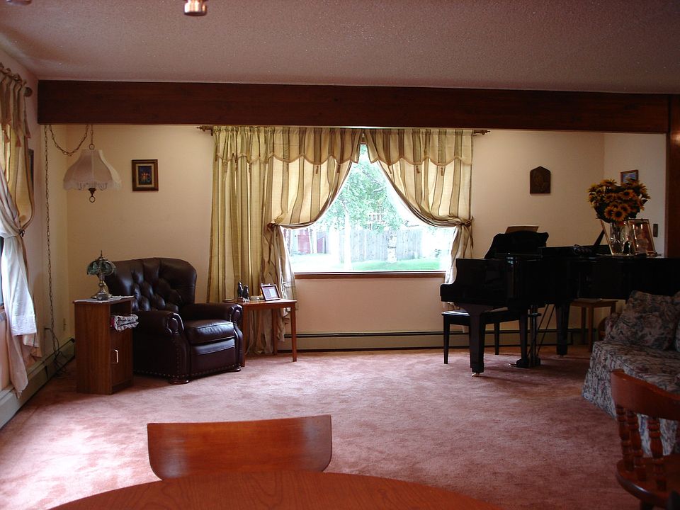 2nd image of 4247 Dorothy Dr